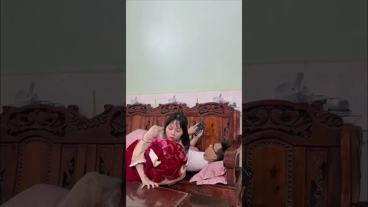 Tranh Cãi Lãng Mạn Trong Gia Đình