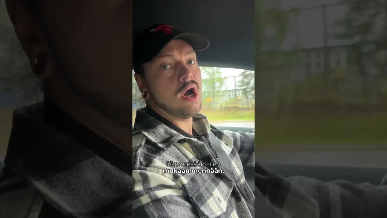 Uusi auto pihassa: Isän ja lapsen ajelu