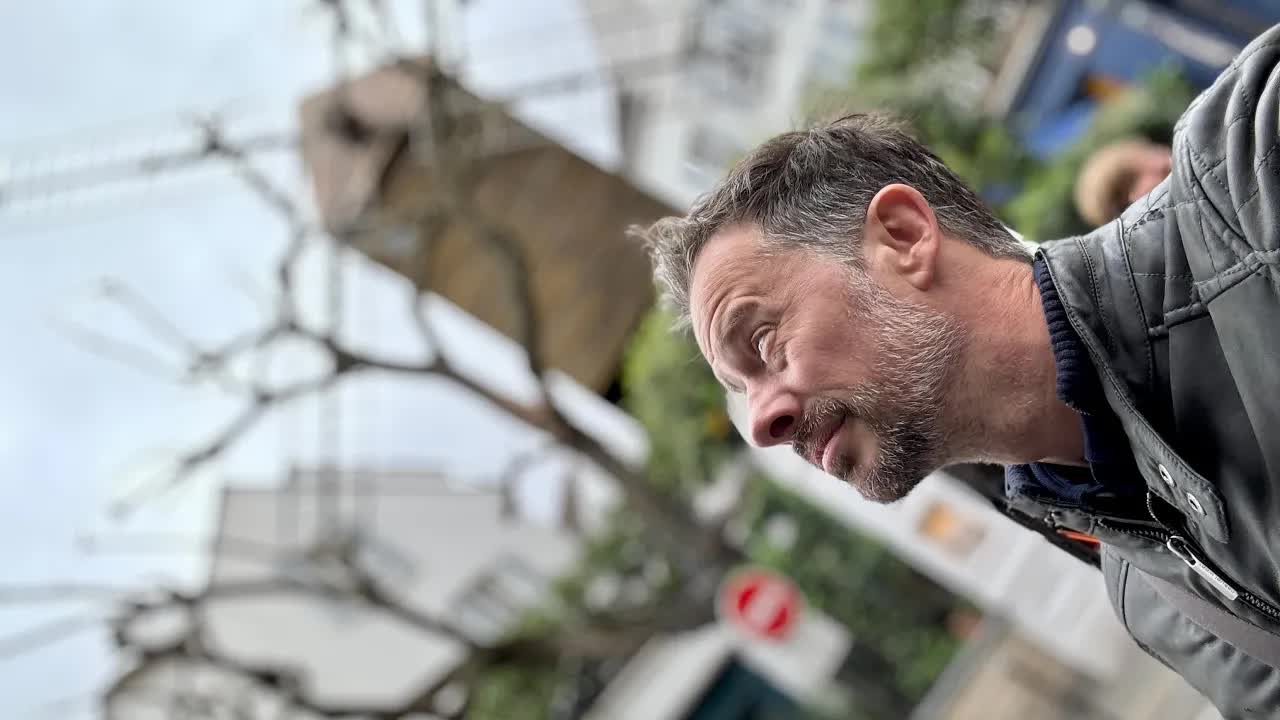 Apa-lánya hétvége Párizsban és 5G Wi-Fi bemutató