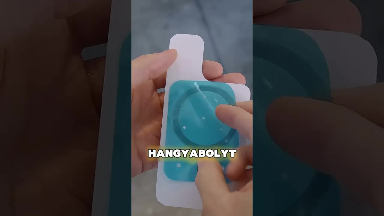 Hangyák élnek a telefon tokban