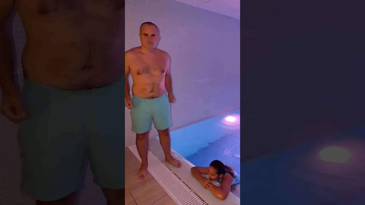 Anđela i prijatelji uživaju u bazenu u Zagrebu