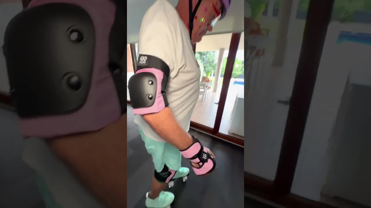 Aprendiendo a patinar con mi papá