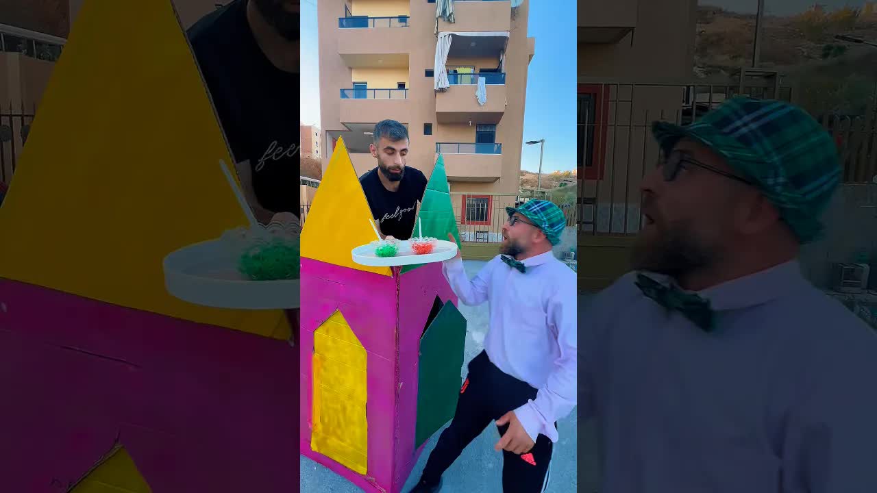 طلب الأندومي بطريقة مضحكة