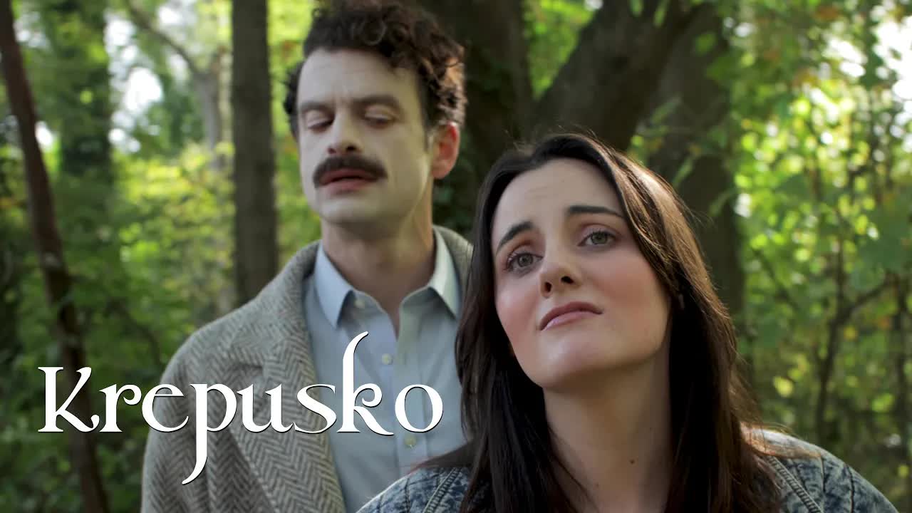 Krepusko: Parodio de Vampira Filmo en Esperanto
