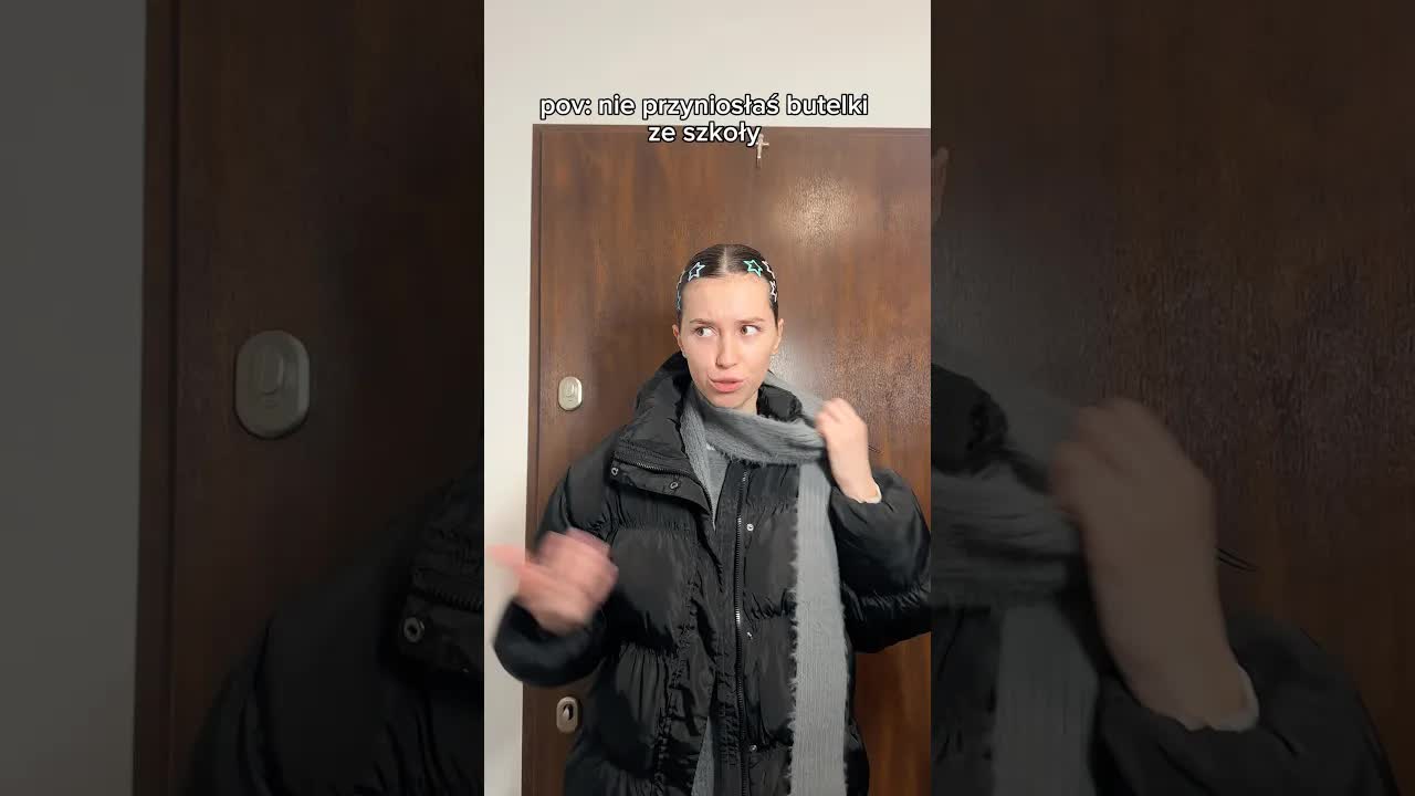 Dziewczynka dostała jedynkę i wyrzuciła butelkę