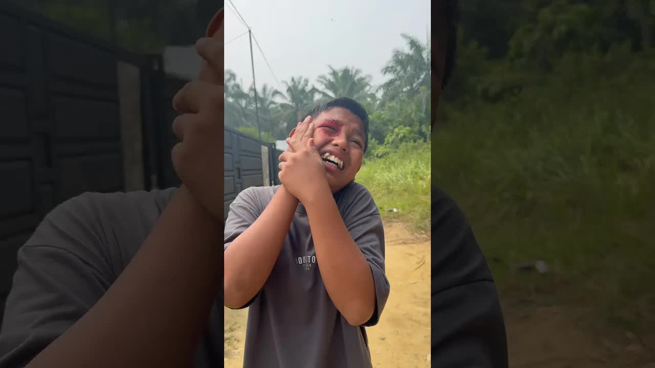 Makan Nasi Padang Pakai Sendok Itu Aneh