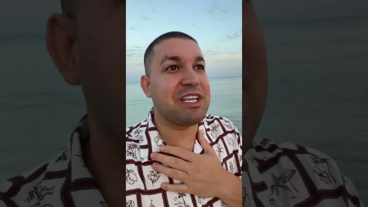 Copilul crede că delfinii sunt mituri