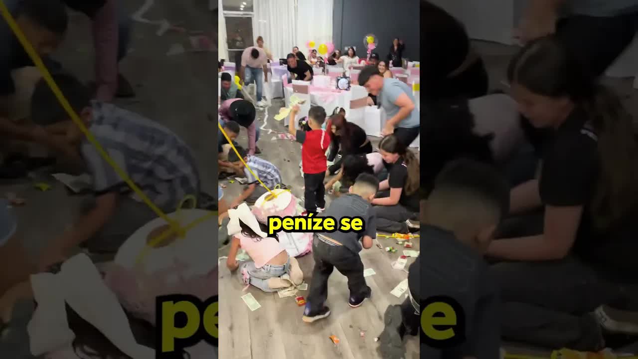 Táta schoval peníze do piñaty na narozeniny
