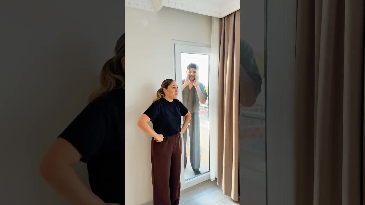 Kapının Arkasından Ses Testi ve Boşanma İtirafı