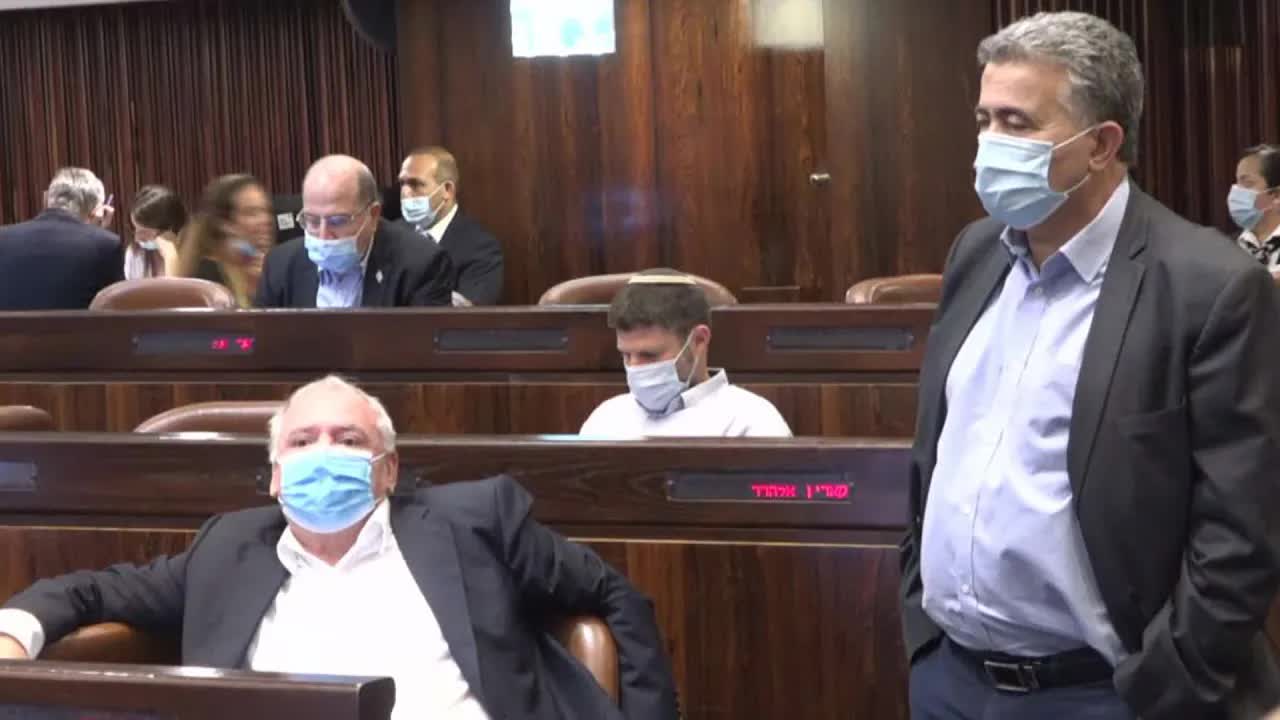 המשבר בקואליציה סביב ועדת חקירה לשופטים