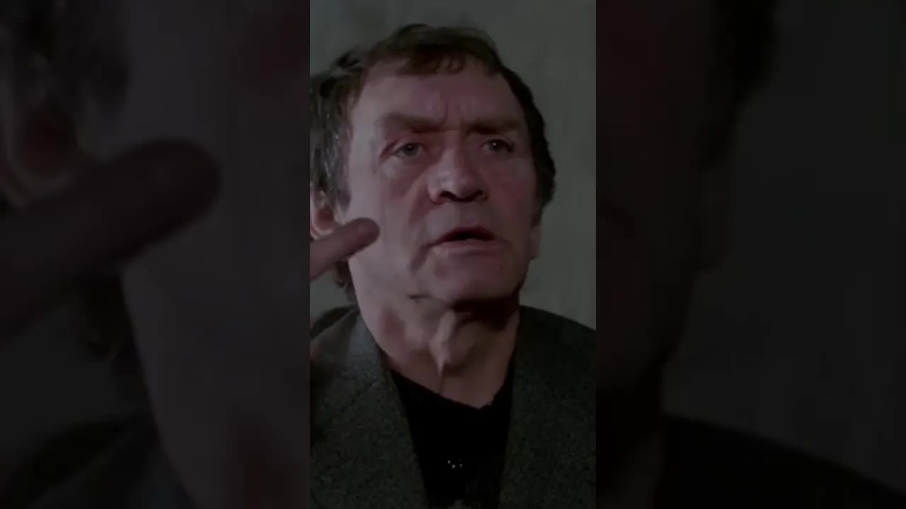 Zamawianie zakąski do wódki w polskiej karczmie