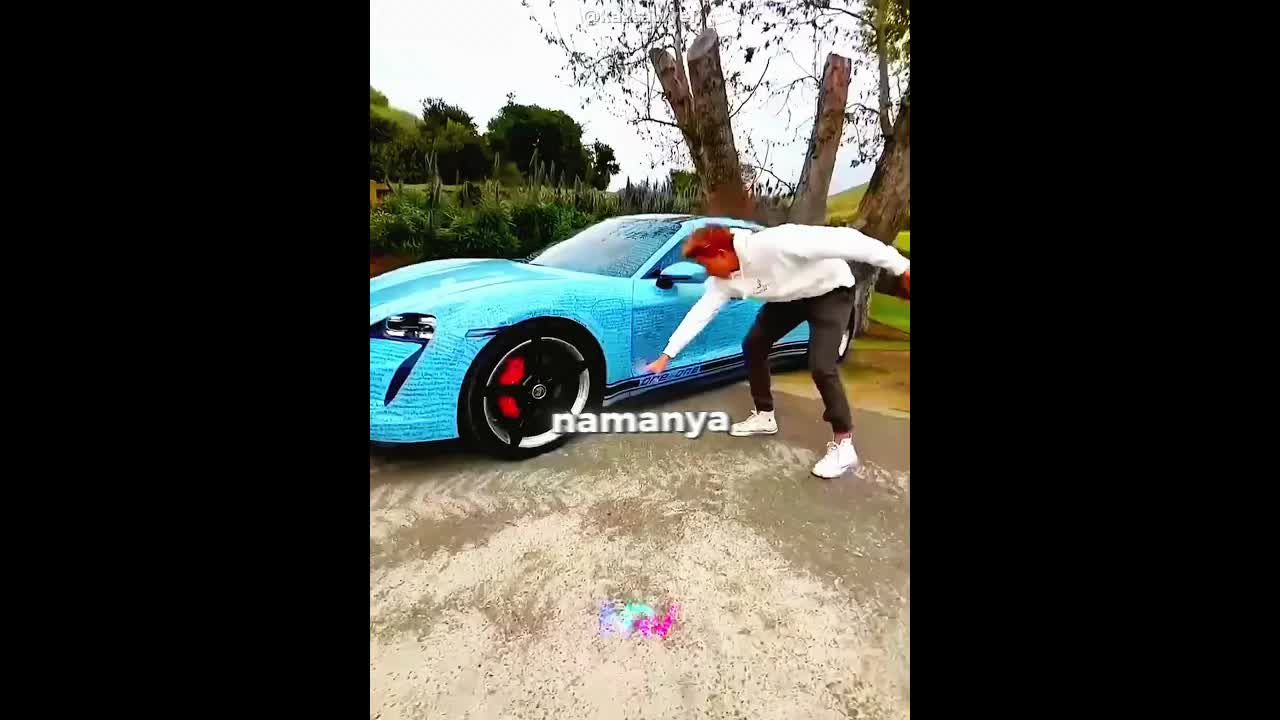 Porsche Penuh Nama Pengikut YouTuber Ini