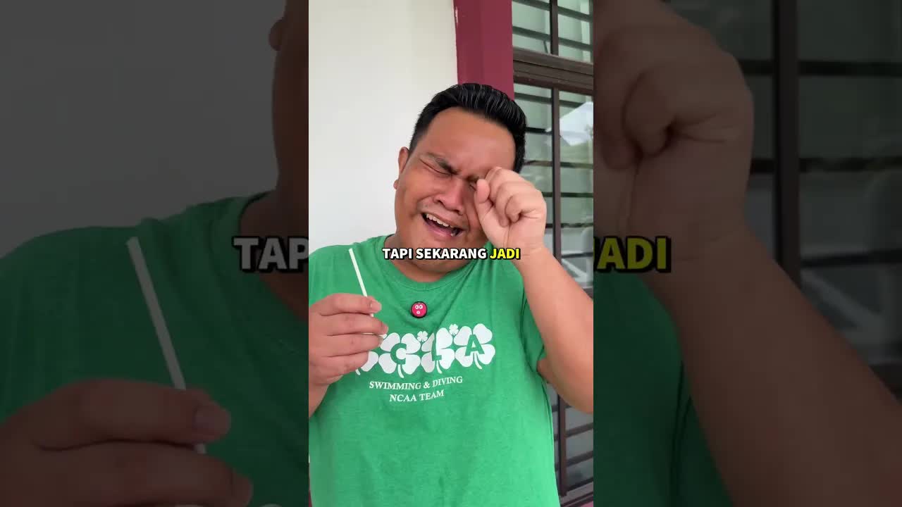 Coklat Lekat di Tangan, Ehsan Tolong Potong
