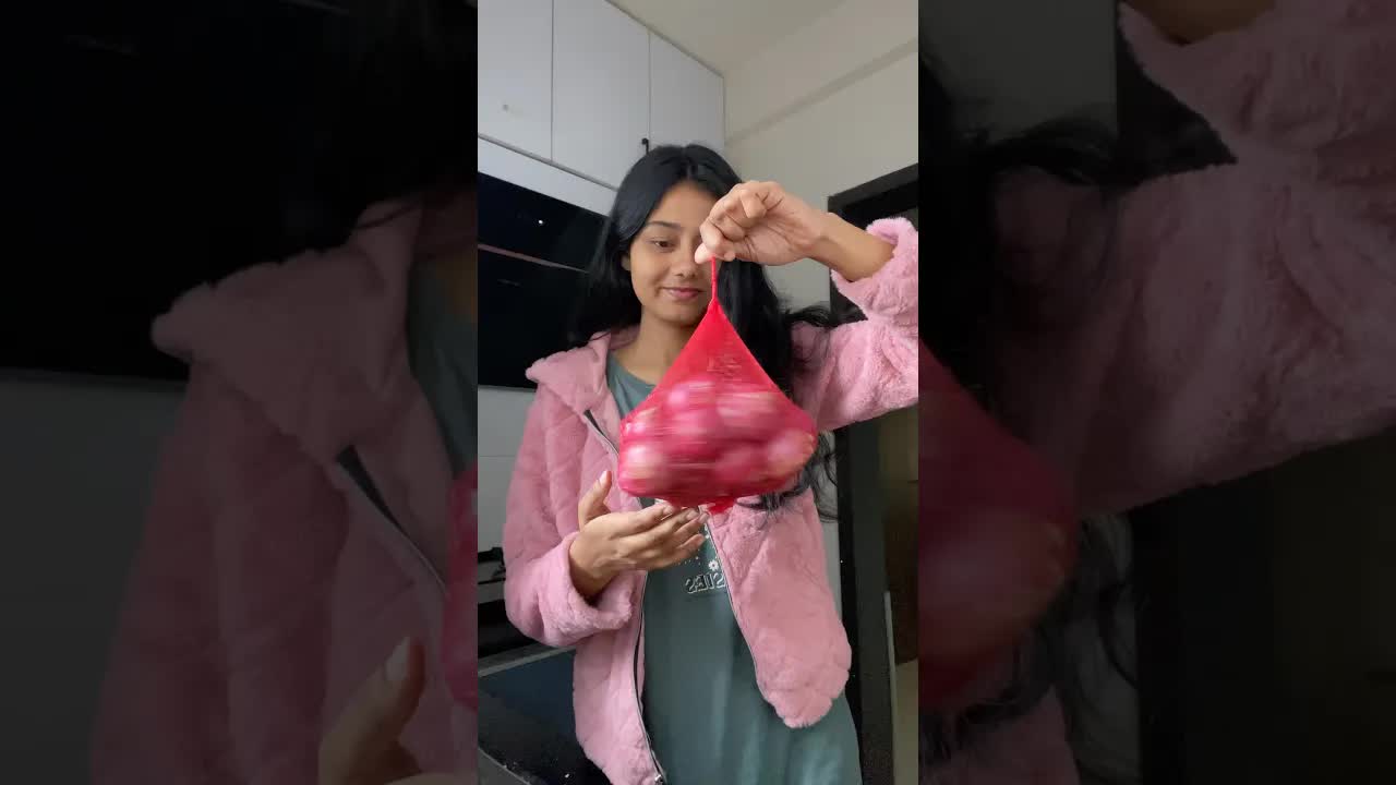ম্যাগি বানাচ্ছি রান্নাঘরে একা একা