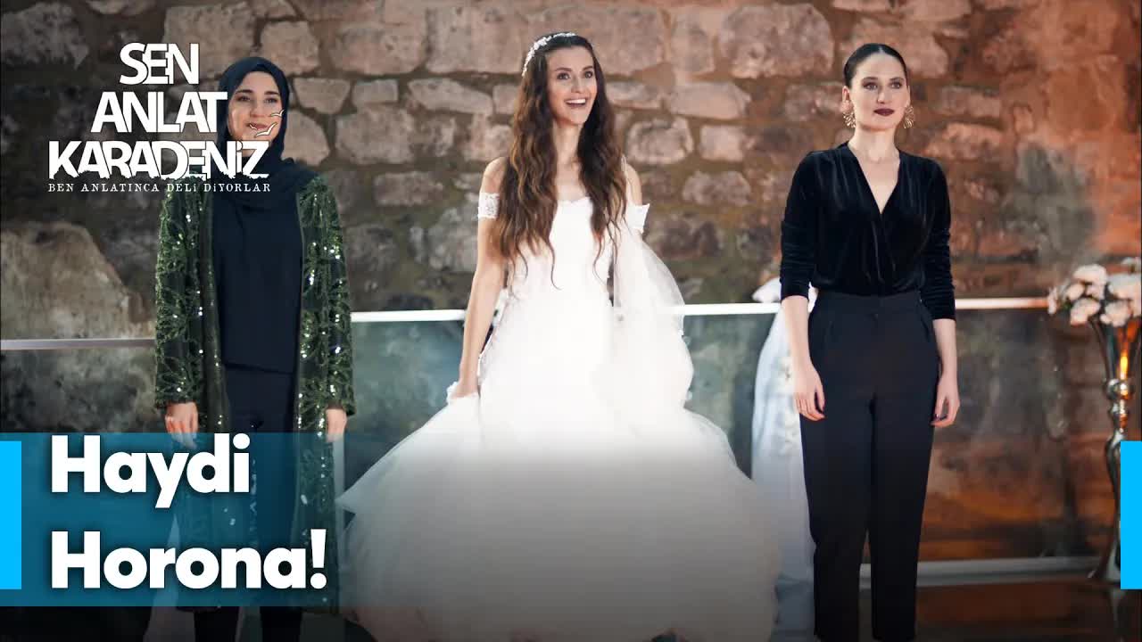 Karadeniz düğününde horon şovu ve hediye alışverişi