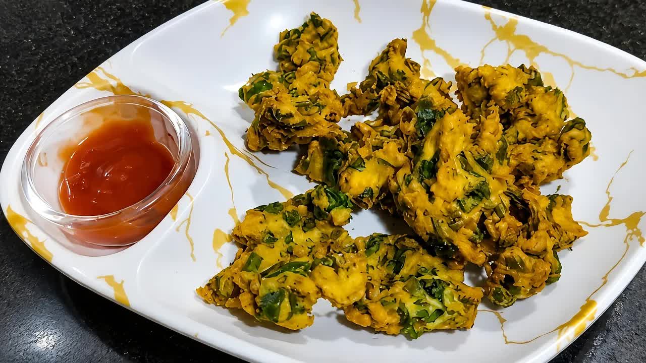 ಪಾಲಕ್ ಪಕೋಡ ಮಾಡುವ ವಿಧಾನ | Palak Pakoda Recipe