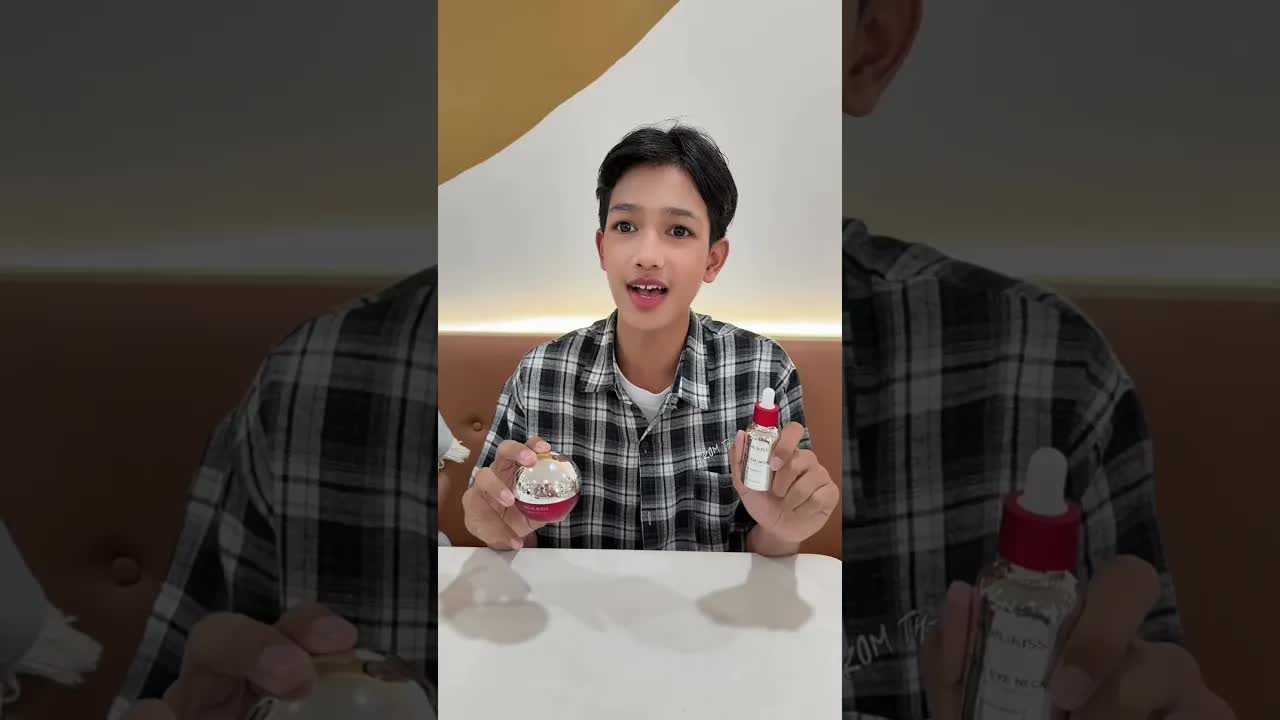รีวิวครีมหน้าตาคอแบบตลกขบขัน