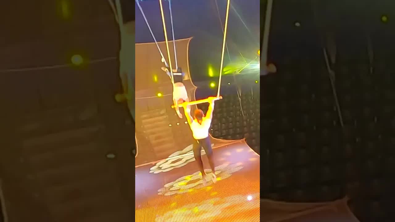 Chapu muestra sus habilidades circenses
