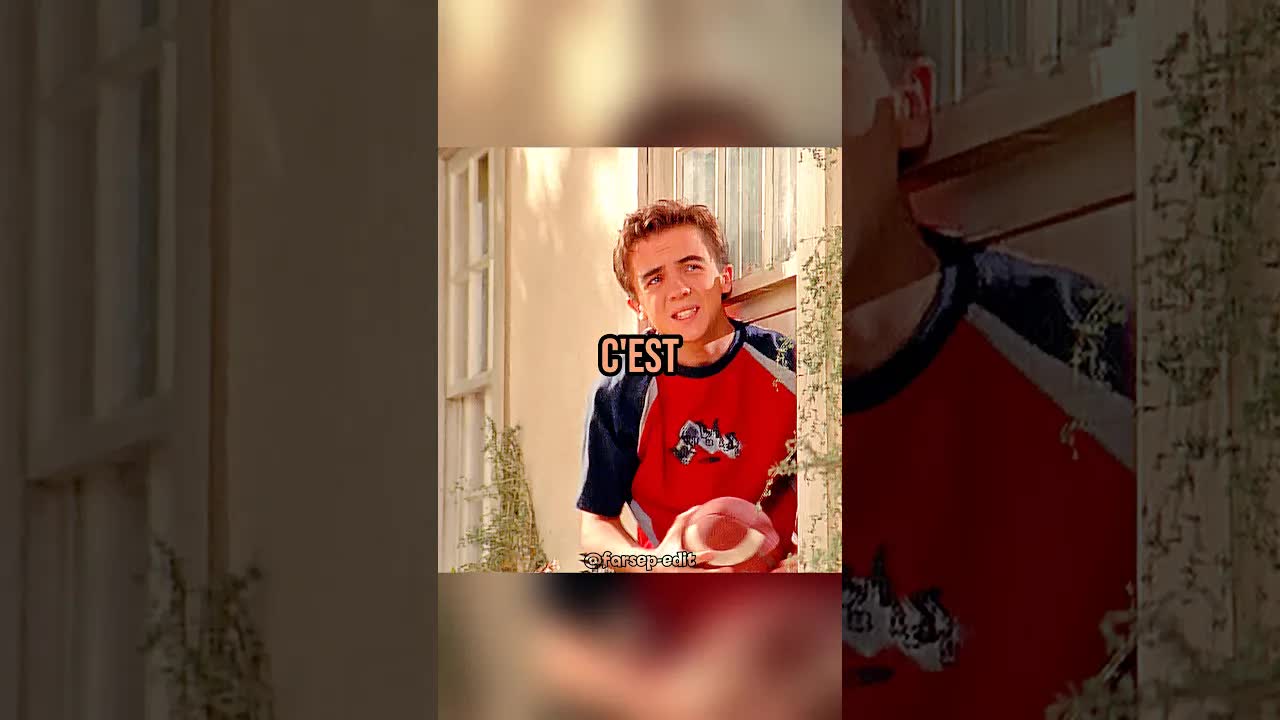 Ne joue pas au ballon dans la maison