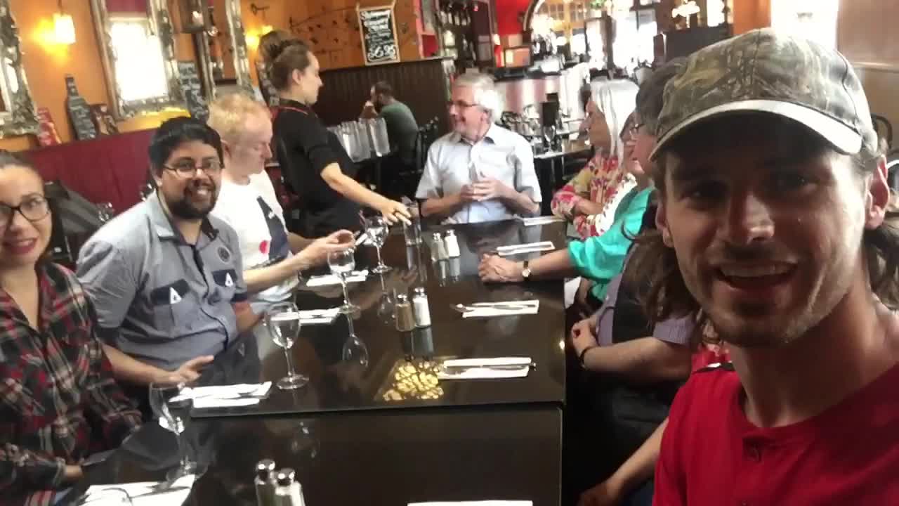 Mia Unua Renkontiĝo Kun Esperantistoj
