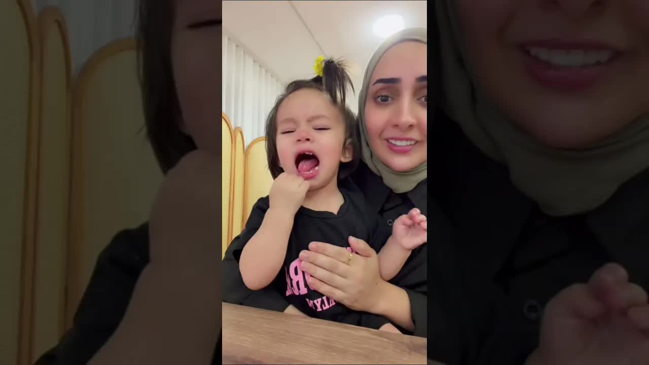 تجربة منع ابنتي من مص إصبعها