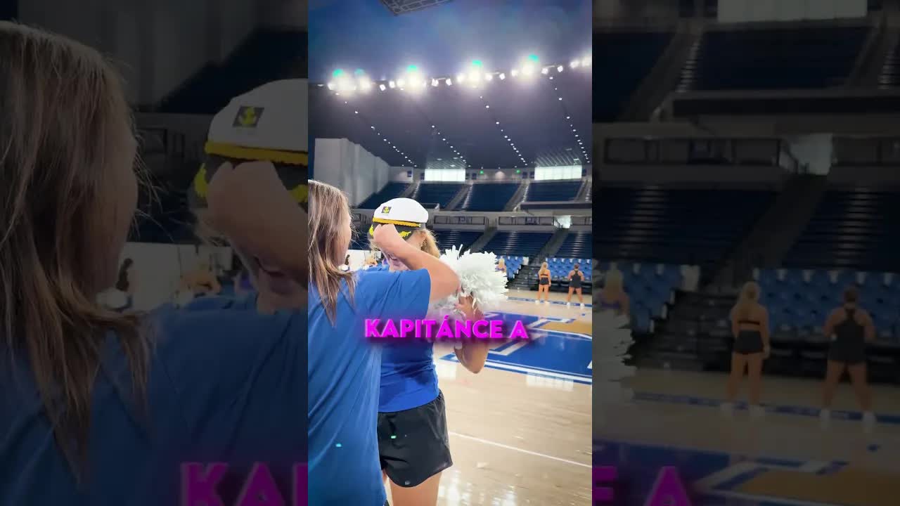 Okamžik výběru kapitánek roztleskávaček