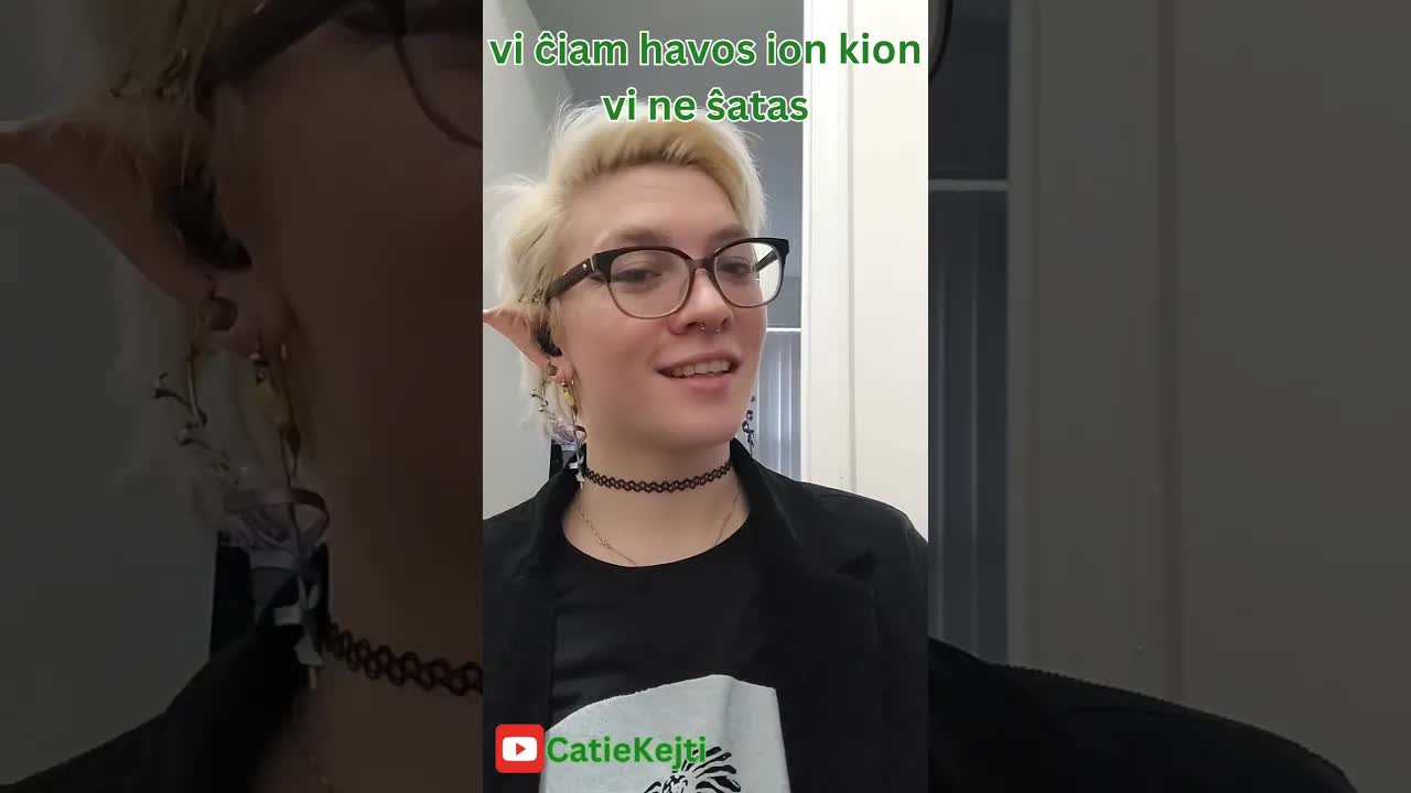 misaĵoj #Esperanto #filmero #catiekejti #elf #conlang #esperantujo #esperantisto #usono