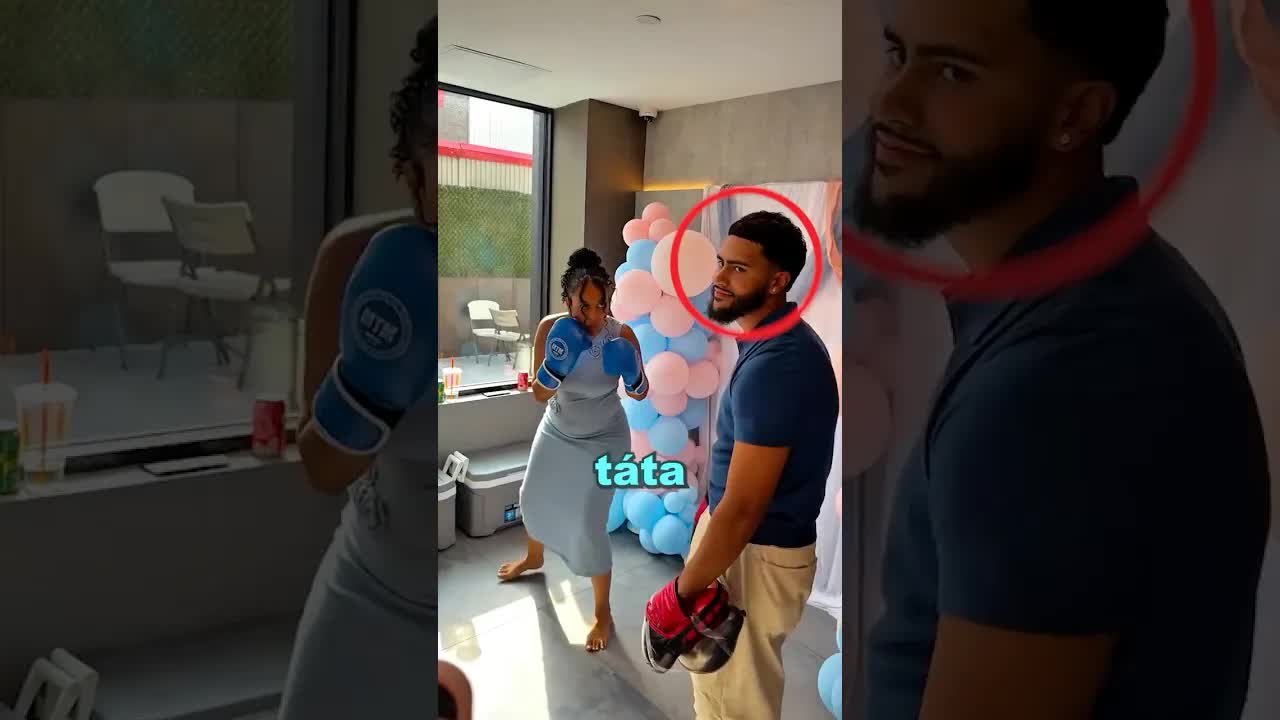 Tatínek čeká syna s překvapením v ringu