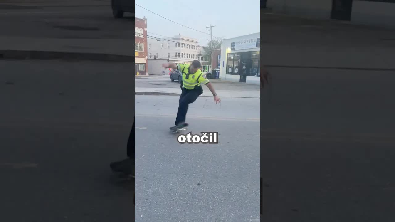 Policista předvedl nečekané skateboardové triky