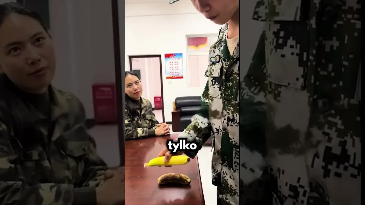 Chłopak podzielił się bananem z instruktorką