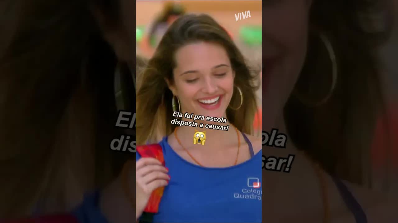 Fatinha Causando na Minissaia em Malhação