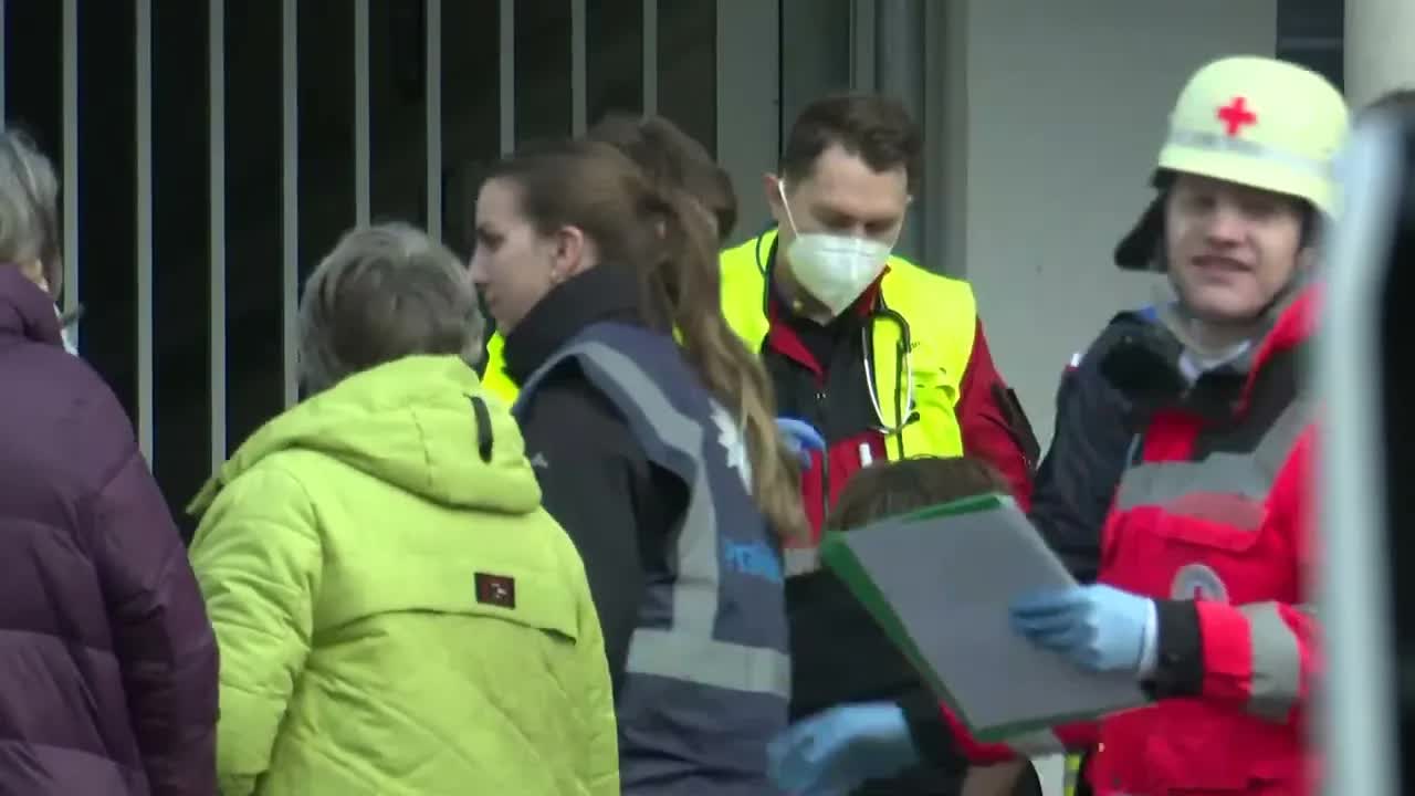 Glasfaserausbau, neues Hundehaus und Spielplatz eröffnet