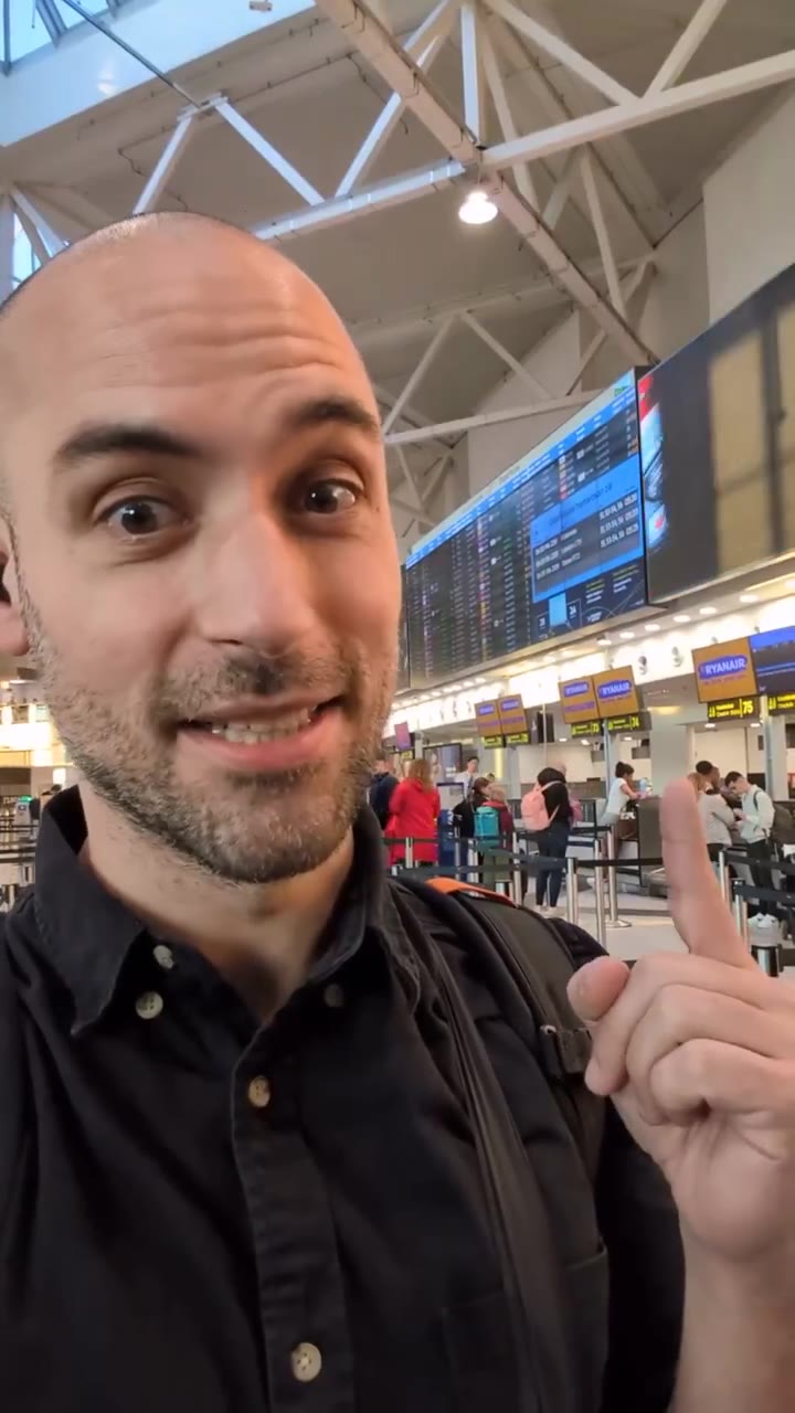 Mit Handgepäck durch den Flughafen auf Deutsch