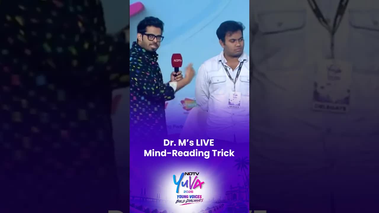 Mentalist Reveals Audience Member's Celebrity Crush