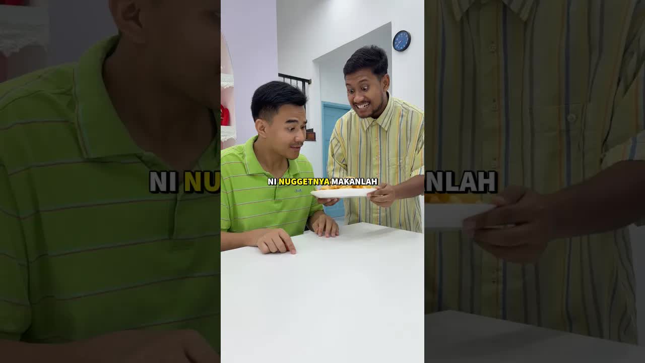 Anak Dapat Coklat Telos Dengan Sos