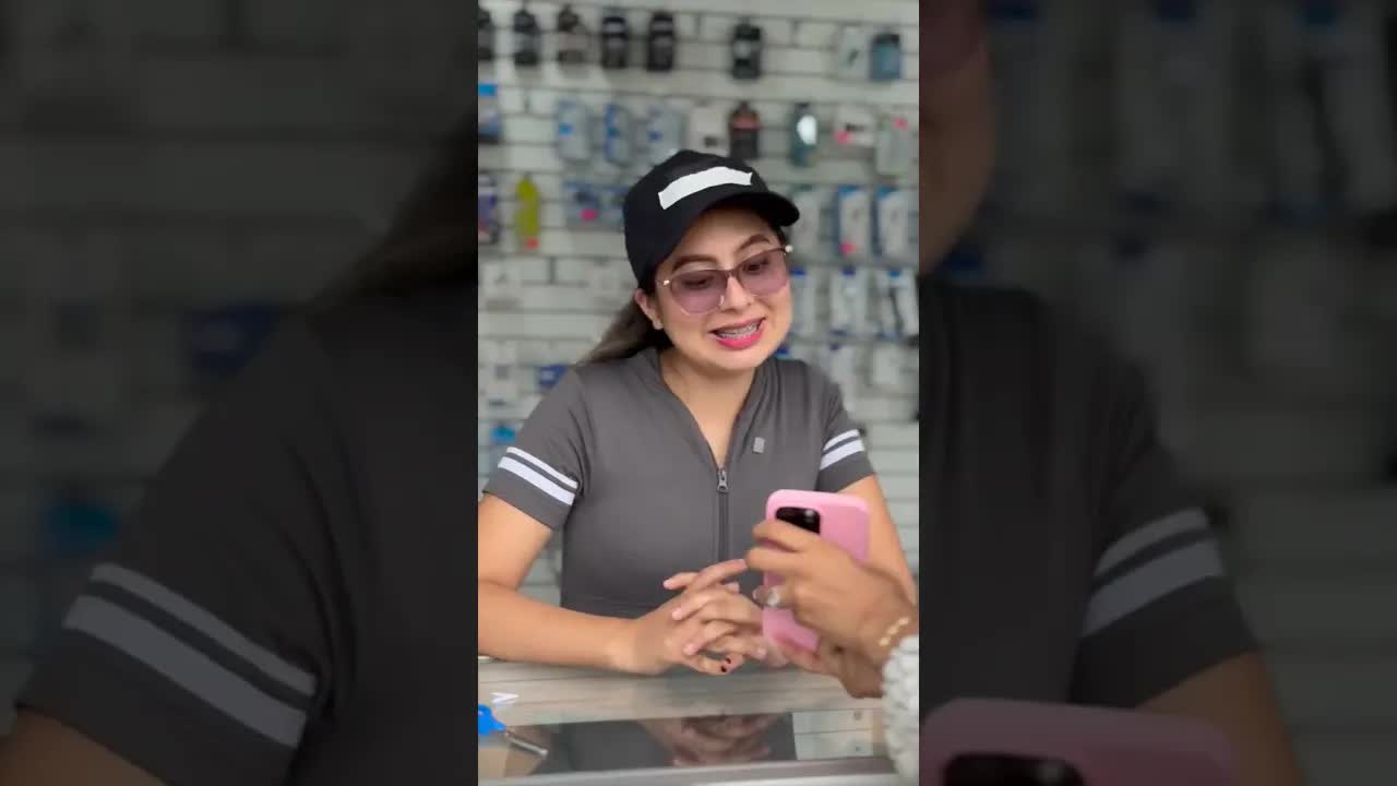 Una sobrina falsa se llevó un iPhone nuevo