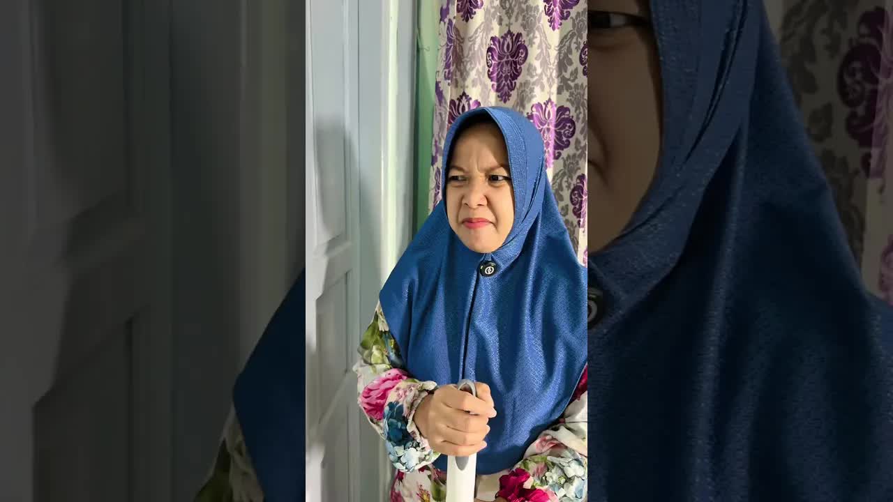 Ketahuan mabar malam, HP disita ibu