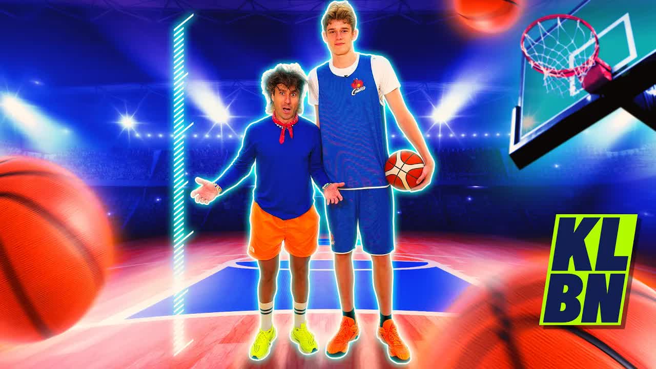 Jonas spiller basketball mod den højeste i ligaen