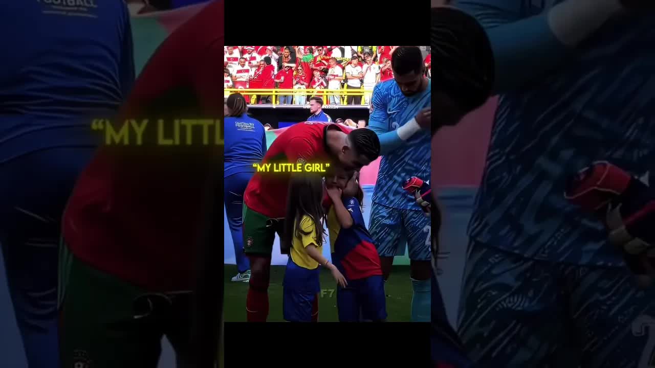 Jogadores surpreendem fãs mirins no campo