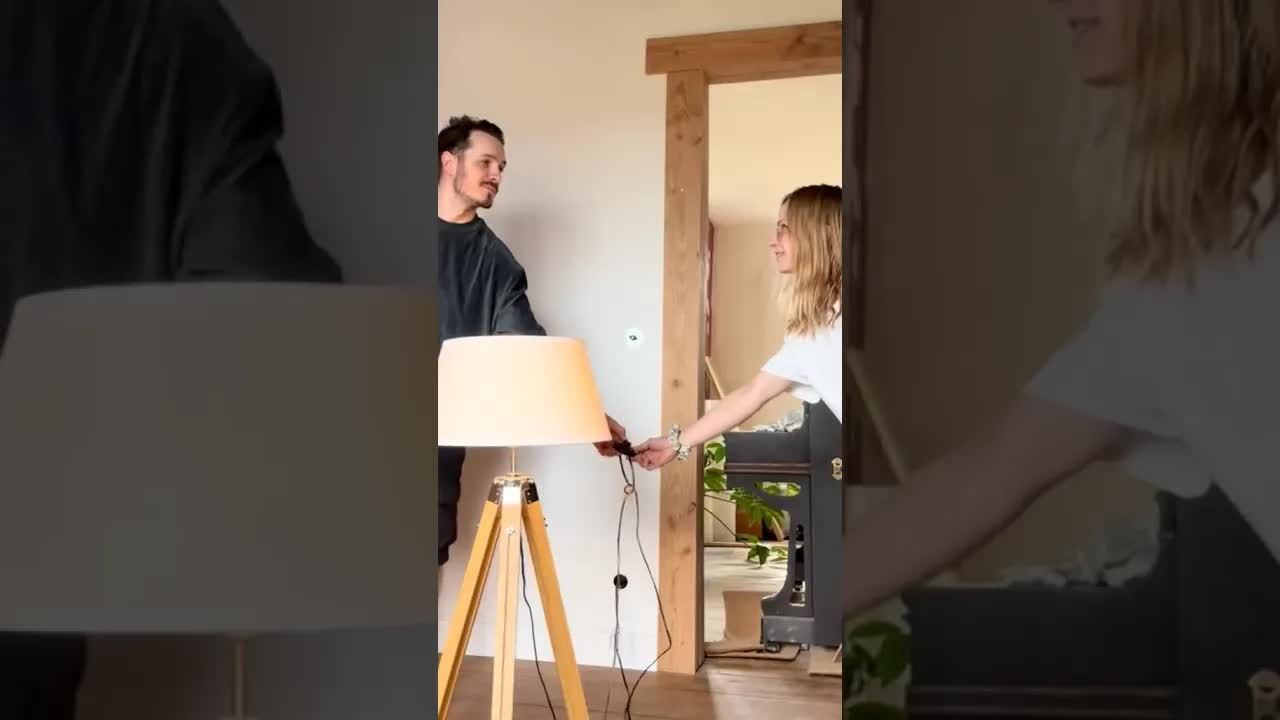 Tester un câble électrique avec humour