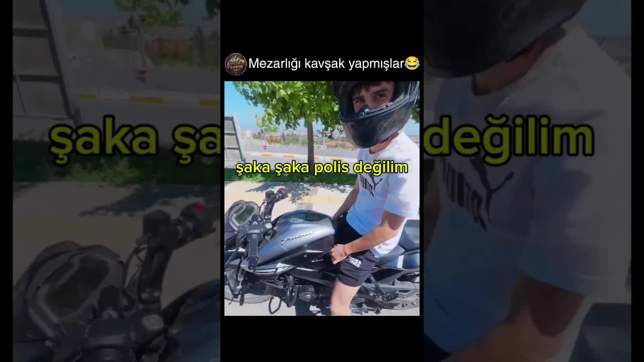 Hayatı Ciddiye Almayan Birinin Araba Sürüşü