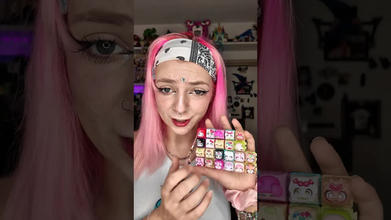 Otwieranie tajemniczych jajek Hello Kitty i klawiszowe antystresowce