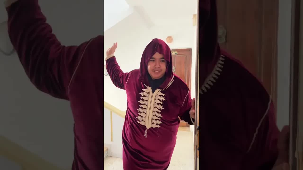 مقطع كوميدي قبل رمضان مع صديقة مزعجة