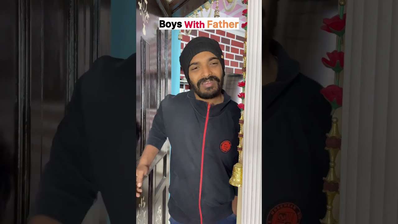 Beta Papa Ke Liye Cheezein Lata Hai