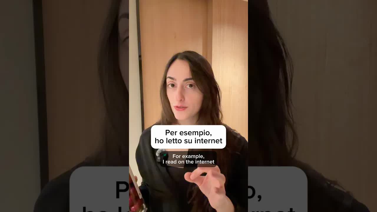 Storia con tè e datteri per praticare italiano
