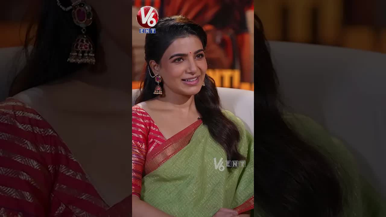 బస్సులో చీర ట్రై చేసిన ముద్దు ముద్దు మాటలు