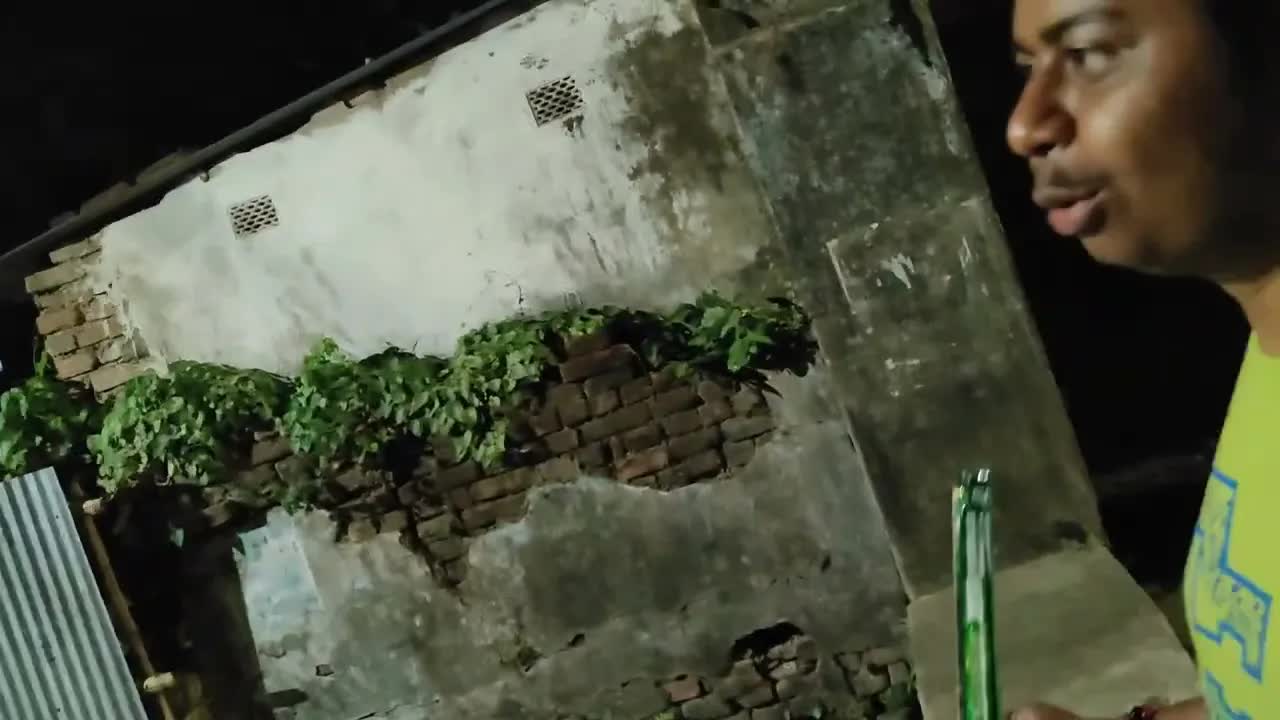 রাতের বেলায় কান্তি শহর ঘুরে দেখা