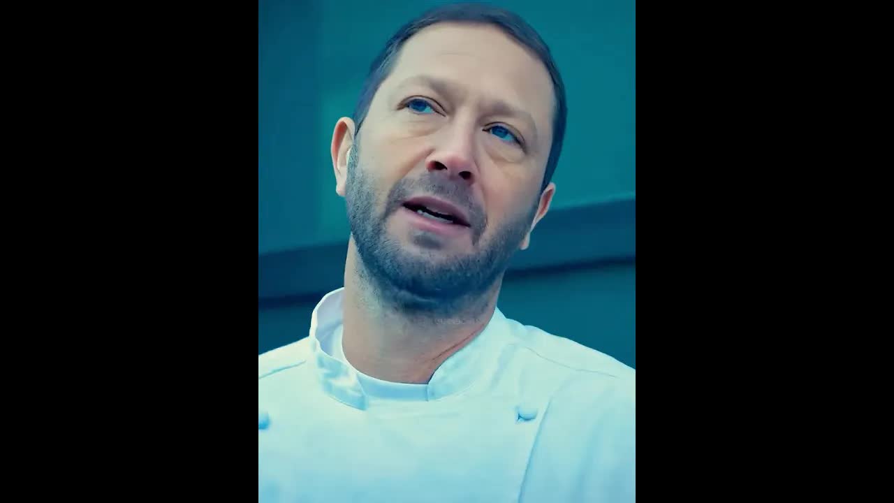 Richie aprende o valor do trabalho no restaurante