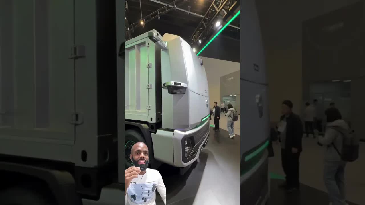 China presenta camiones autónomos sin cabina