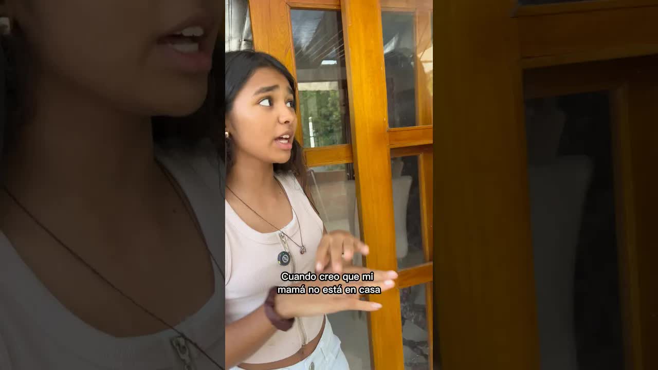 Cuando creo que mamá no está en casa
